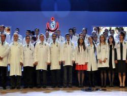 İka yılın doktoru seçildi